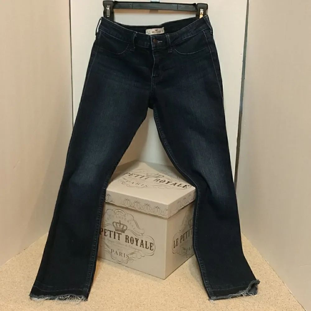 Hollister Capris NWOT Size 3 / 26